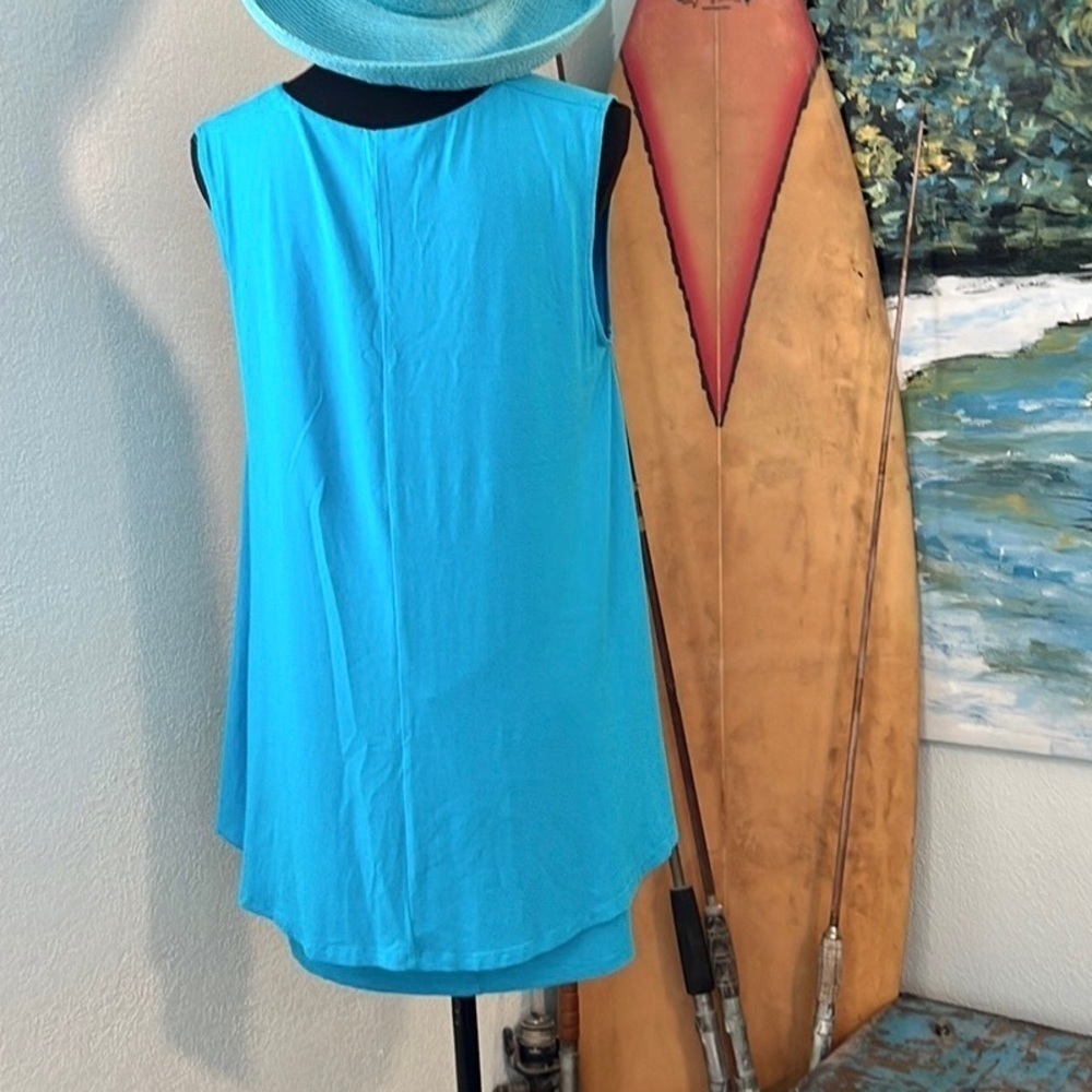 ISLE by Melis Kazan Paradise Blue Layered Tunic Tank Resort Travel ,EUC,Size M - Picture 8 of 12